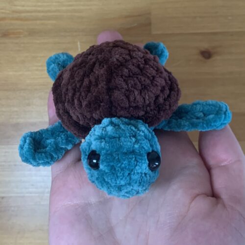 Free Pattern | Baby Turtle Friend | DandyKnots